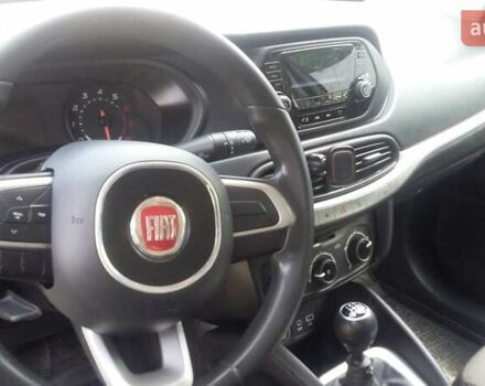 Белый Фиат Типо, объемом двигателя 1.4 л и пробегом 125 тыс. км за 10000 $, фото 11 на Automoto.ua