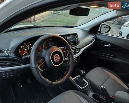 Белый Фиат Типо, объемом двигателя 1.37 л и пробегом 220 тыс. км за 7200 $, фото 7 на Automoto.ua