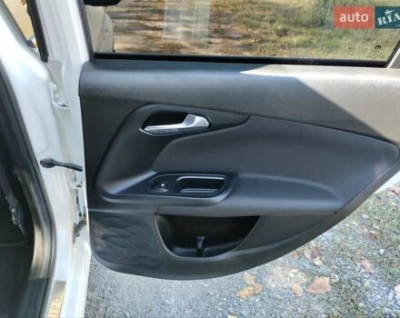 Білий Фіат Тіпо, об'ємом двигуна 1.37 л та пробігом 58 тис. км за 10700 $, фото 32 на Automoto.ua