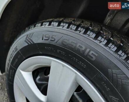 Белый Фиат Типо, объемом двигателя 1.37 л и пробегом 220 тыс. км за 7200 $, фото 8 на Automoto.ua