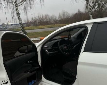 Белый Фиат Типо, объемом двигателя 1.37 л и пробегом 129 тыс. км за 9500 $, фото 6 на Automoto.ua