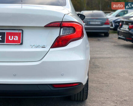 Белый Фиат Типо, объемом двигателя 1.4 л и пробегом 58 тыс. км за 10990 $, фото 8 на Automoto.ua