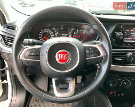 Белый Фиат Типо, объемом двигателя 1.4 л и пробегом 58 тыс. км за 10990 $, фото 25 на Automoto.ua