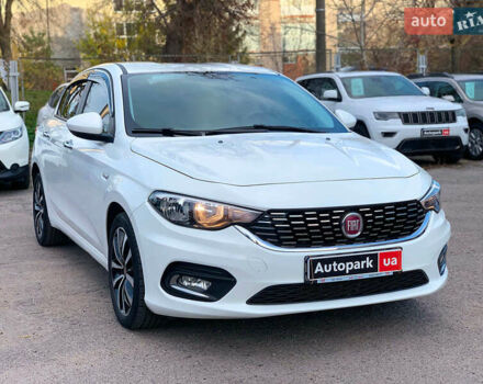 Белый Фиат Типо, объемом двигателя 1.4 л и пробегом 58 тыс. км за 10990 $, фото 2 на Automoto.ua