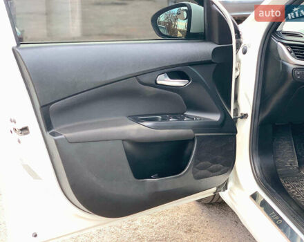 Белый Фиат Типо, объемом двигателя 1.4 л и пробегом 58 тыс. км за 10990 $, фото 16 на Automoto.ua