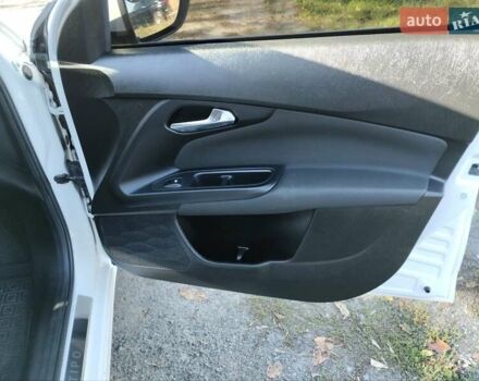 Білий Фіат Тіпо, об'ємом двигуна 1.37 л та пробігом 58 тис. км за 10700 $, фото 34 на Automoto.ua