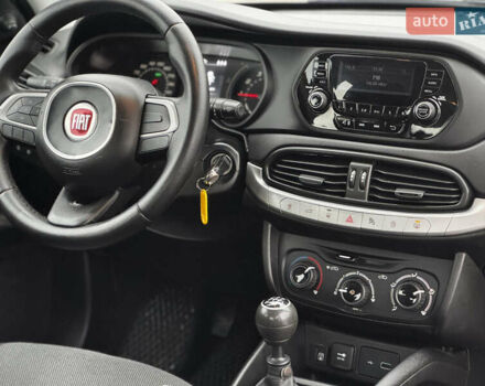 Білий Фіат Тіпо, об'ємом двигуна 1.4 л та пробігом 191 тис. км за 6600 $, фото 8 на Automoto.ua