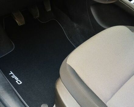 Белый Фиат Типо, объемом двигателя 1.4 л и пробегом 29 тыс. км за 9900 $, фото 5 на Automoto.ua