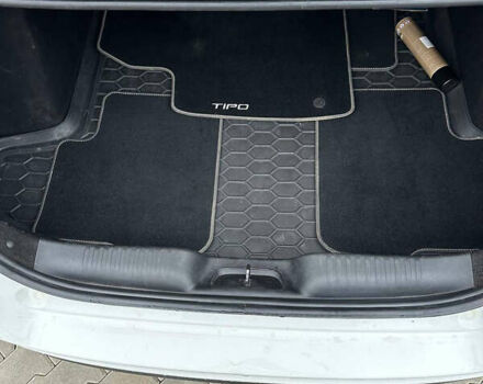 Белый Фиат Типо, объемом двигателя 1.37 л и пробегом 91 тыс. км за 10399 $, фото 21 на Automoto.ua