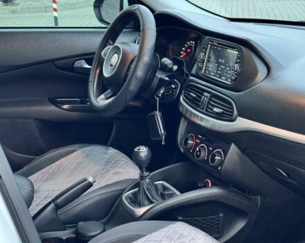 Белый Фиат Типо, объемом двигателя 1.4 л и пробегом 114 тыс. км за 10700 $, фото 8 на Automoto.ua