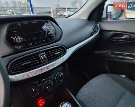 Фиат Типо 2019 в Виннице на Automoto.ua Белый Фиат Типо, объемом двигателя 1.4 л и пробегом 42 тыс. км за 11000 $, фото 9 на Automoto.ua