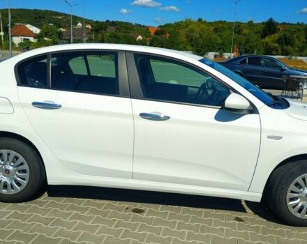 Белый Фиат Типо, объемом двигателя 1.4 л и пробегом 29 тыс. км за 9900 $, фото 4 на Automoto.ua