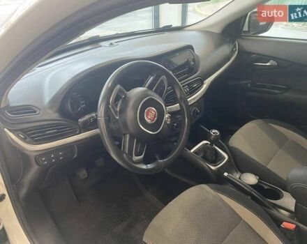 Белый Фиат Типо, объемом двигателя 1.37 л и пробегом 134 тыс. км за 8600 $, фото 12 на Automoto.ua