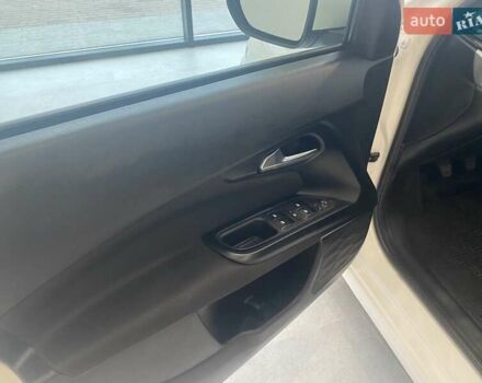 Белый Фиат Типо, объемом двигателя 1.37 л и пробегом 134 тыс. км за 8600 $, фото 10 на Automoto.ua