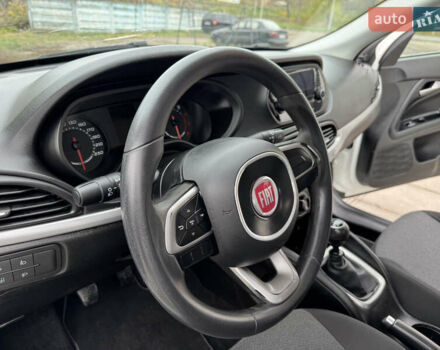 Фіат Тіпо 2020 у Смеле на Automoto.ua Білий Фіат Тіпо, об'ємом двигуна 1.37 л та пробігом 258 тис. км за 7600 $, фото 27 на Automoto.ua