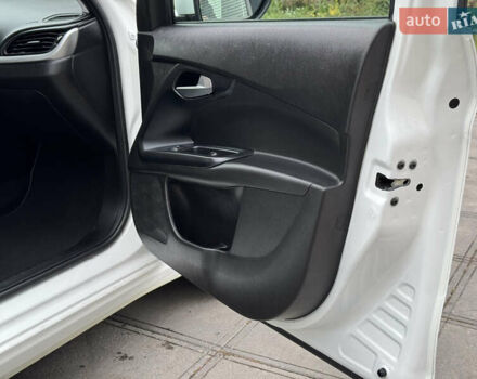 Фіат Тіпо 2020 у Смеле на Automoto.ua Білий Фіат Тіпо, об'ємом двигуна 1.37 л та пробігом 258 тис. км за 7600 $, фото 34 на Automoto.ua