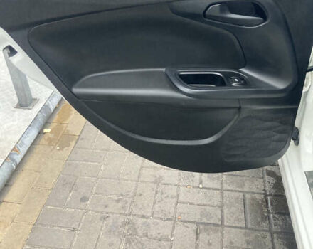 Белый Фиат Типо, объемом двигателя 1.37 л и пробегом 16 тыс. км за 13500 $, фото 41 на Automoto.ua