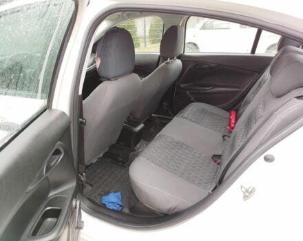 Белый Фиат Типо, объемом двигателя 1.4 л и пробегом 20 тыс. км за 12000 $, фото 7 на Automoto.ua