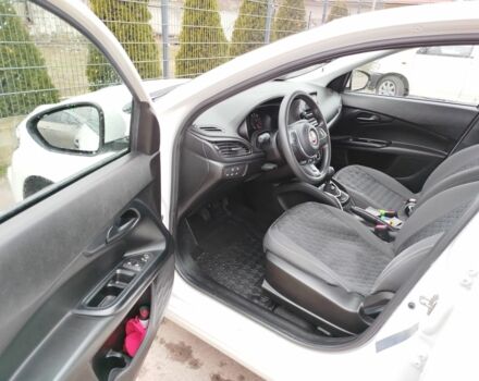 Белый Фиат Типо, объемом двигателя 1.4 л и пробегом 20 тыс. км за 12000 $, фото 11 на Automoto.ua