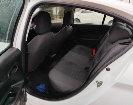 Белый Фиат Типо, объемом двигателя 1.4 л и пробегом 20 тыс. км за 12000 $, фото 8 на Automoto.ua