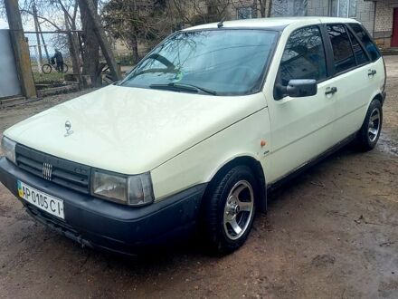 Фиат Типо 1989 в Кривом Роге на Automoto.ua Белый Фиат Типо, объемом двигателя 16 л и пробегом 250 тыс. км за 1080 $, фото 1 на Automoto.ua