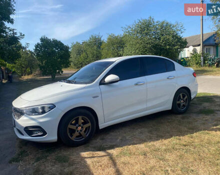 Белый Фиат Типо, объемом двигателя 1.4 л и пробегом 114 тыс. км за 8800 $, фото 1 на Automoto.ua