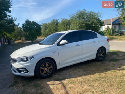 Белый Фиат Типо, объемом двигателя 1.4 л и пробегом 134 тыс. км за 7500 $, фото 1 на Automoto.ua
