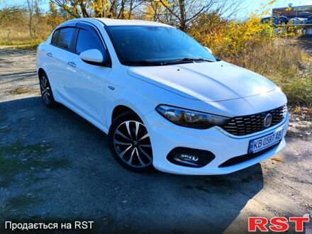 Белый Фиат Типо, объемом двигателя 1.4 л и пробегом 580 тыс. км за 9750 $, фото 1 на Automoto.ua