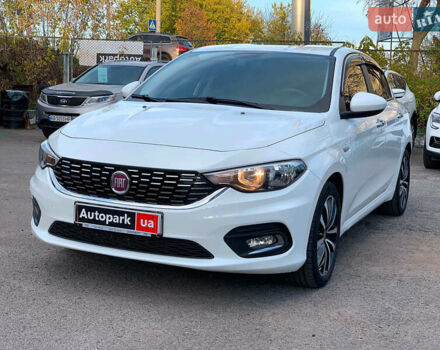 Белый Фиат Типо, объемом двигателя 1.4 л и пробегом 58 тыс. км за 10990 $, фото 1 на Automoto.ua