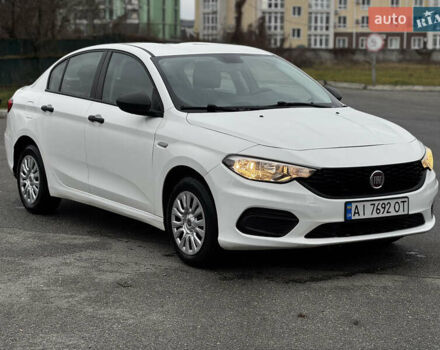 Белый Фиат Типо, объемом двигателя 1.4 л и пробегом 191 тыс. км за 6600 $, фото 1 на Automoto.ua