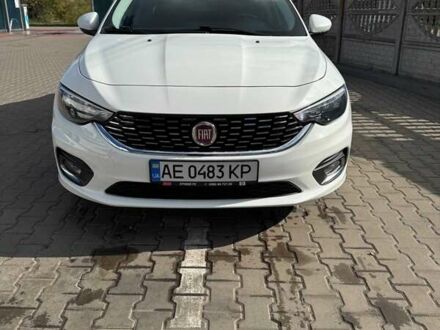 Фіат Тіпо 2019 у Кривому Розі на Automoto.ua Білий Фіат Тіпо, об'ємом двигуна 1.4 л та пробігом 54 тис. км за 9500 $, фото 1 на Automoto.ua