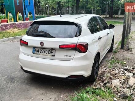 Фиат Типо 2019 в Киеве на Automoto.ua Белый Фиат Типо, объемом двигателя 1.37 л и пробегом 96 тыс. км за 9500 $, фото 1 на Automoto.ua