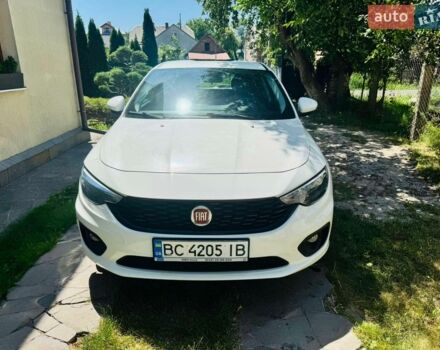 Білий Фіат Тіпо, об'ємом двигуна 1.37 л та пробігом 45 тис. км за 11000 $, фото 1 на Automoto.ua