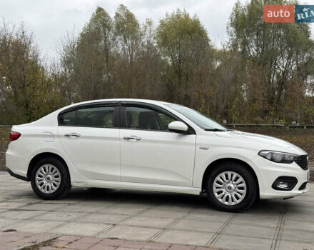 Фіат Тіпо 2020 у Смеле на Automoto.ua Білий Фіат Тіпо, об'ємом двигуна 1.37 л та пробігом 258 тис. км за 7600 $, фото 1 на Automoto.ua
