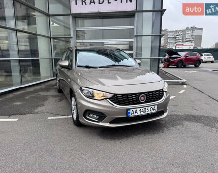 Бежевий Фіат Тіпо, об'ємом двигуна 1.37 л та пробігом 84 тис. км за 8500 $, фото 3 на Automoto.ua