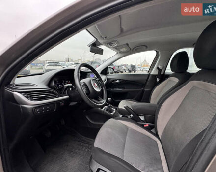 Бежевий Фіат Тіпо, об'ємом двигуна 1.37 л та пробігом 84 тис. км за 8500 $, фото 7 на Automoto.ua