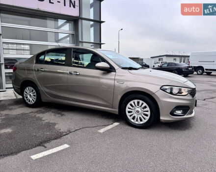 Бежевий Фіат Тіпо, об'ємом двигуна 1.37 л та пробігом 84 тис. км за 8500 $, фото 4 на Automoto.ua