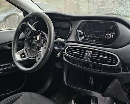 Бежевый Фиат Типо, объемом двигателя 1.37 л и пробегом 17 тыс. км за 2600 $, фото 3 на Automoto.ua