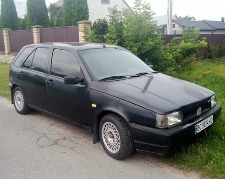Чорний Фіат Тіпо, об'ємом двигуна 1.6 л та пробігом 312 тис. км за 1000 $, фото 2 на Automoto.ua