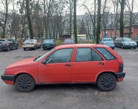 Червоний Фіат Тіпо, об'ємом двигуна 1.37 л та пробігом 1 тис. км за 1350 $, фото 5 на Automoto.ua