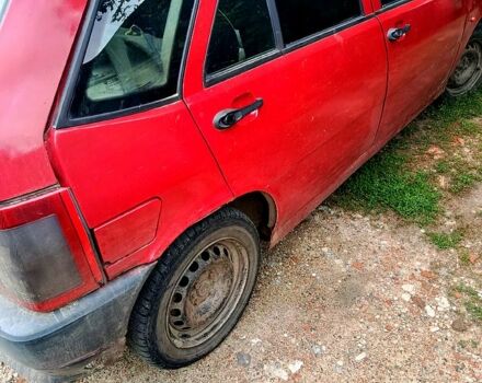 Красный Фиат Типо, объемом двигателя 1.4 л и пробегом 0 тыс. км за 300 $, фото 3 на Automoto.ua