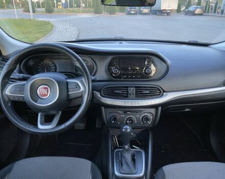 Красный Фиат Типо, объемом двигателя 1.6 л и пробегом 151 тыс. км за 9200 $, фото 7 на Automoto.ua