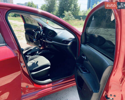 Красный Фиат Типо, объемом двигателя 1.37 л и пробегом 85 тыс. км за 11600 $, фото 1 на Automoto.ua