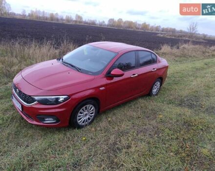 Красный Фиат Типо, объемом двигателя 1.37 л и пробегом 156 тыс. км за 9000 $, фото 1 на Automoto.ua