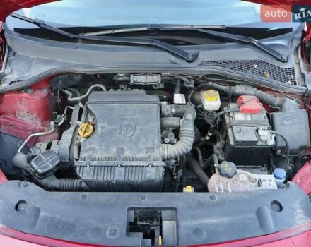 Фіат Тіпо 2020 у Києві на Automoto.ua Червоний Фіат Тіпо, об'ємом двигуна 1.37 л та пробігом 103 тис. км за 10500 $, фото 5 на Automoto.ua