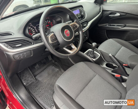 Красный Фиат Типо, объемом двигателя 1.4 л и пробегом 45 тыс. км за 9500 $, фото 10 на Automoto.ua