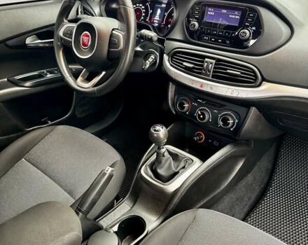 Красный Фиат Типо, объемом двигателя 1.37 л и пробегом 77 тыс. км за 10400 $, фото 20 на Automoto.ua