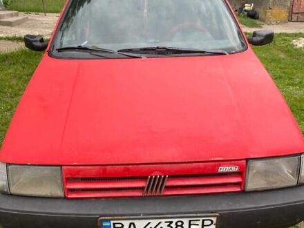 Фиат Типо 1990 в Новоукраинке на Automoto.ua Красный Фиат Типо, объемом двигателя 1.6 л и пробегом 20 тыс. км за 1000 $, фото 1 на Automoto.ua
