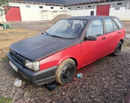 Красный Фиат Типо, объемом двигателя 0 л и пробегом 500 тыс. км за 603 $, фото 1 на Automoto.ua