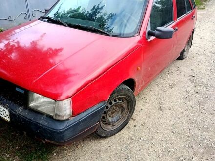 Червоний Фіат Тіпо, об'ємом двигуна 1.4 л та пробігом 0 тис. км за 300 $, фото 1 на Automoto.ua